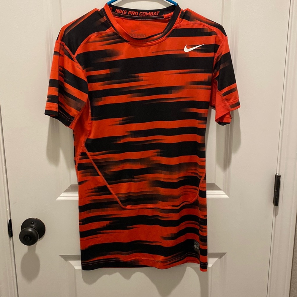 Nike Mens shirt